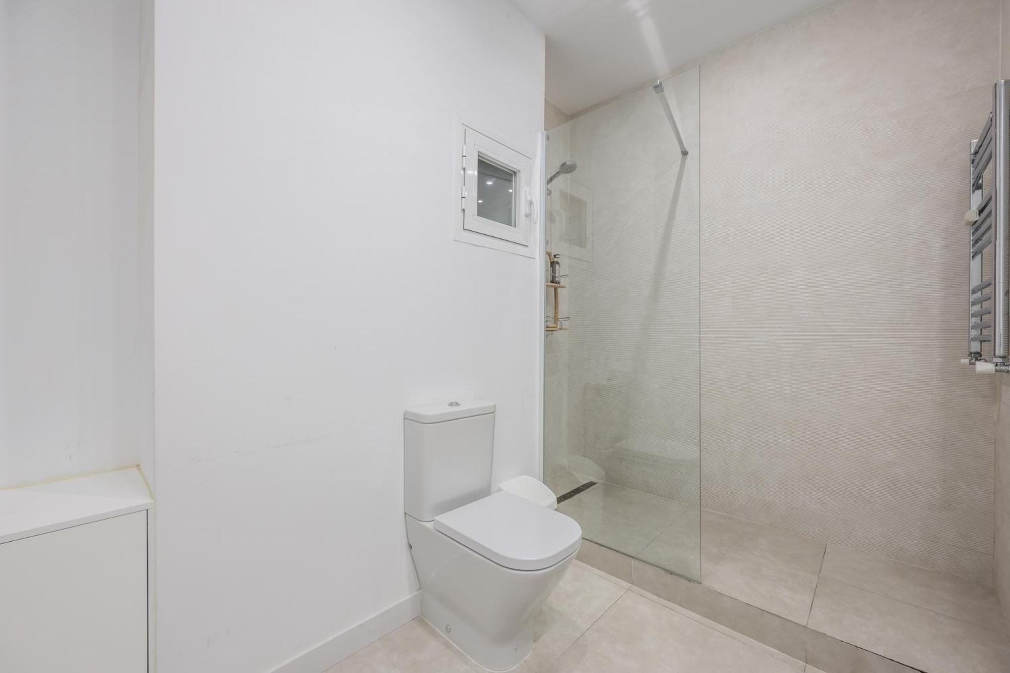 Be Coliving Madrid Centro Hotel Exterior photo
