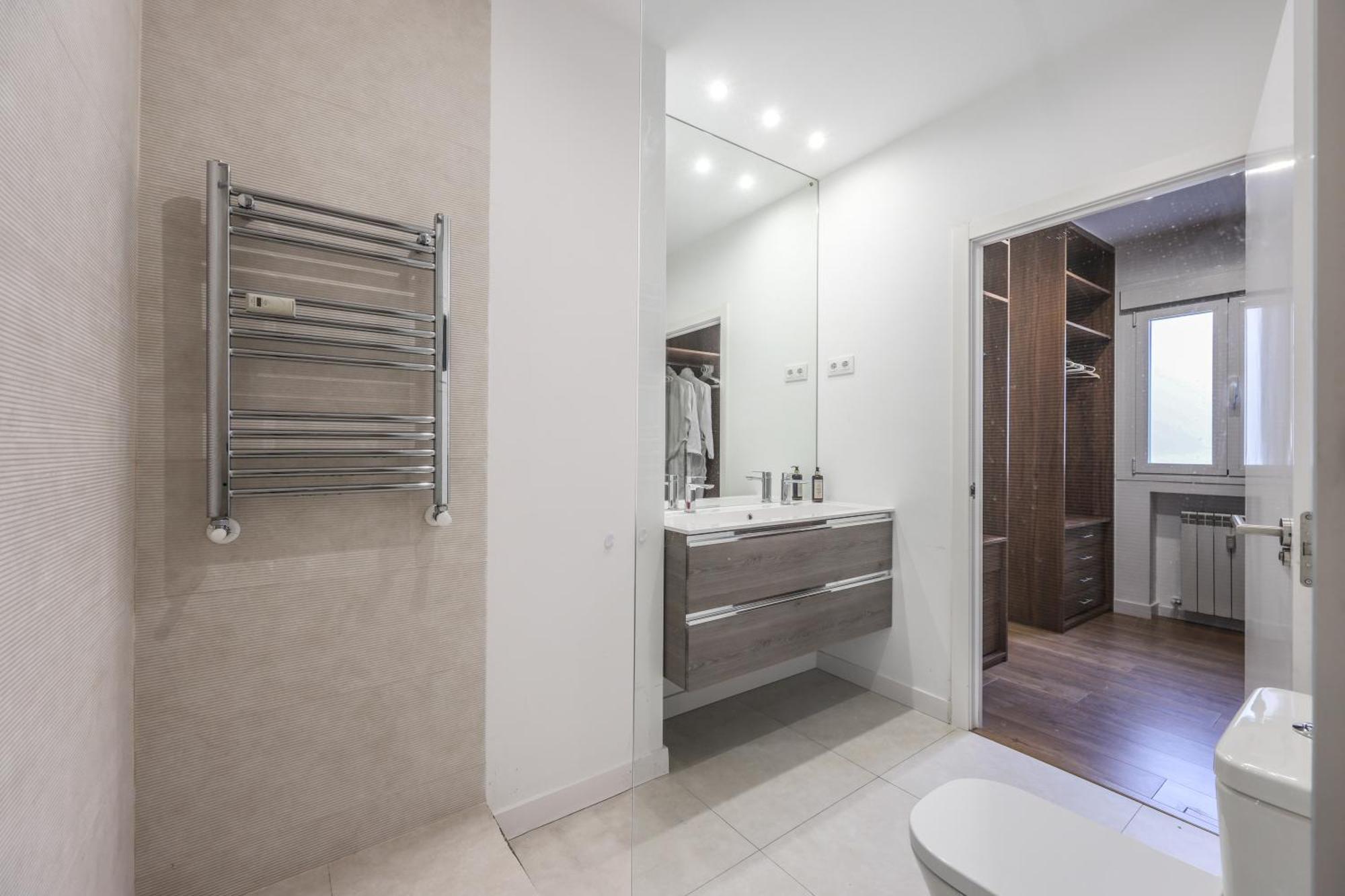 Be Coliving Madrid Centro Hotel Exterior photo